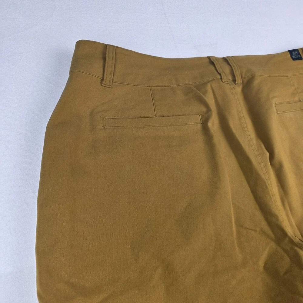 Kuiu Shorts Mens 38 Bronze Everyday Performance 5 Pocket Chino Hiking Gorpcore